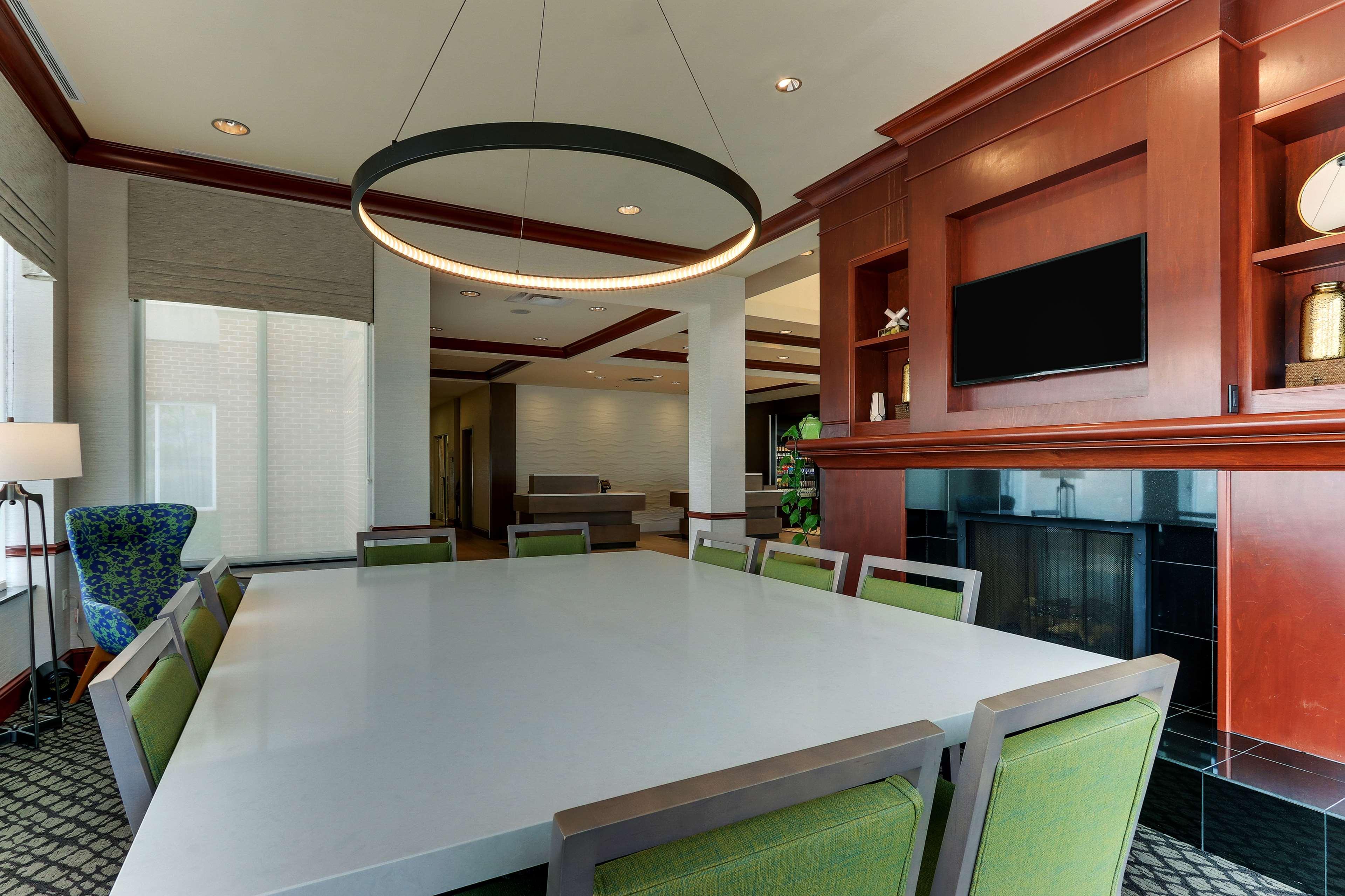 Hilton Garden Inn Indianapolis Airport Plainfield Eksteriør billede