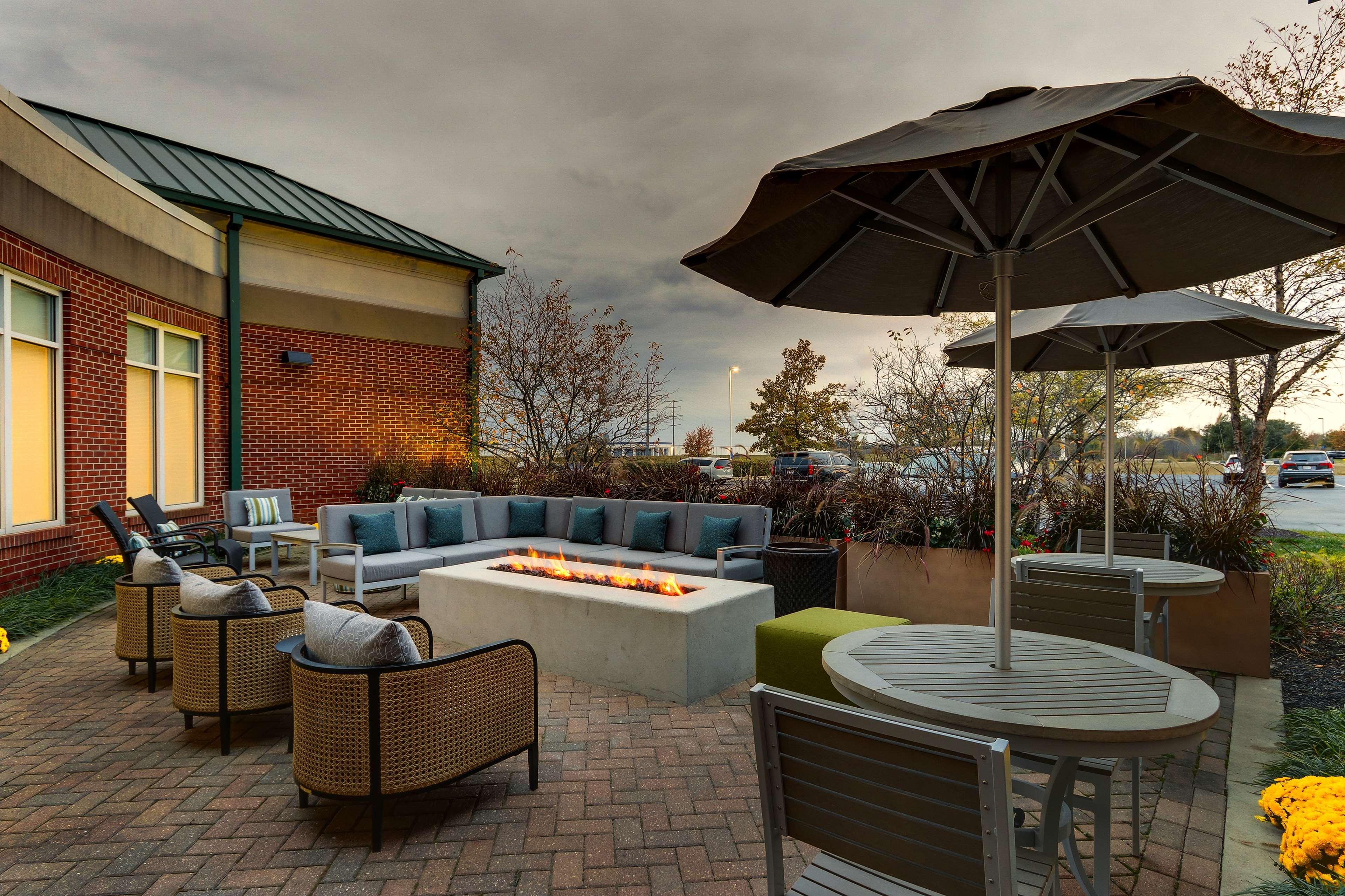 Hilton Garden Inn Indianapolis Airport Plainfield Eksteriør billede